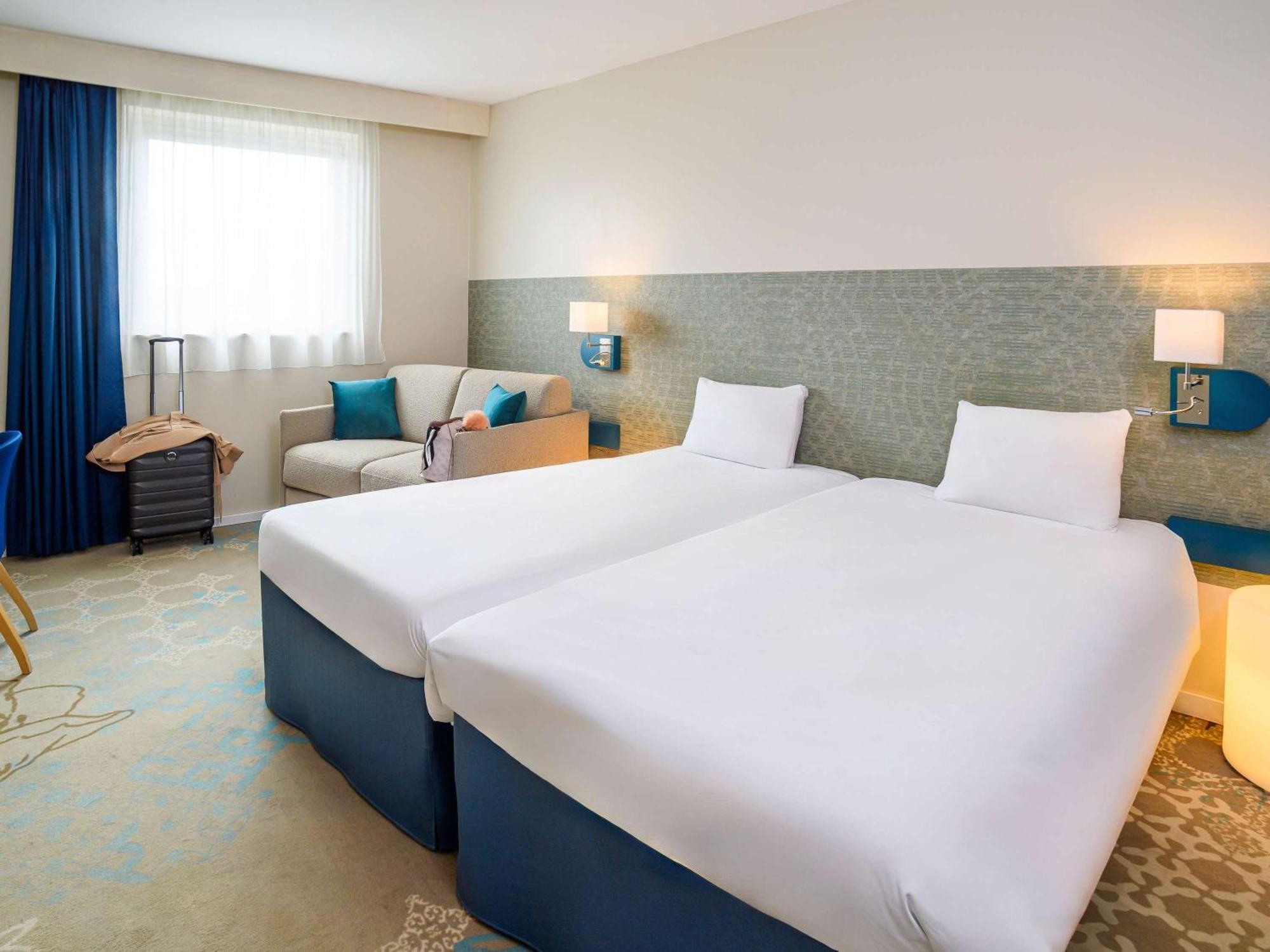 Ibis Styles Tours Centre Hotel Exterior foto