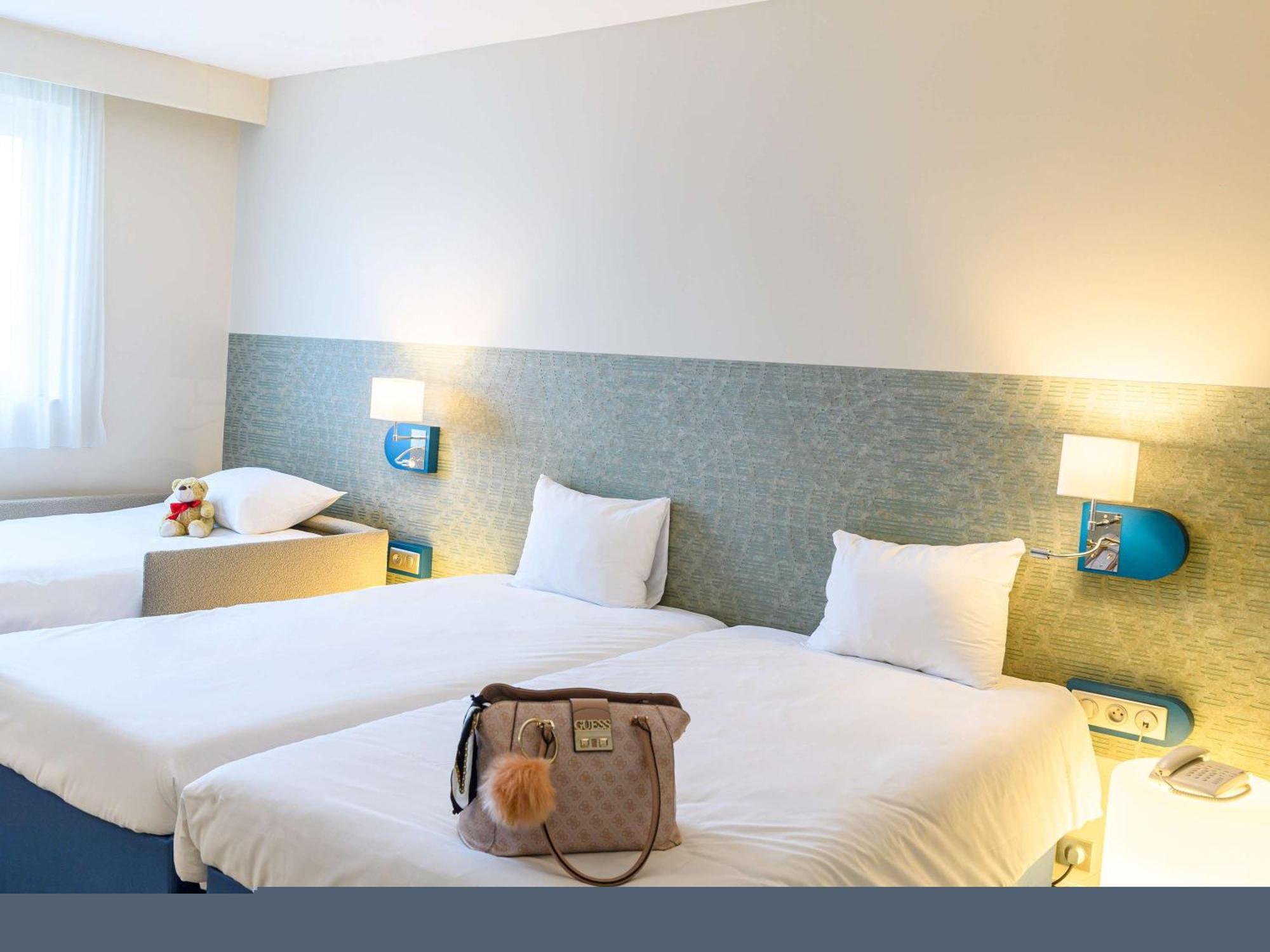 Ibis Styles Tours Centre Hotel Exterior foto
