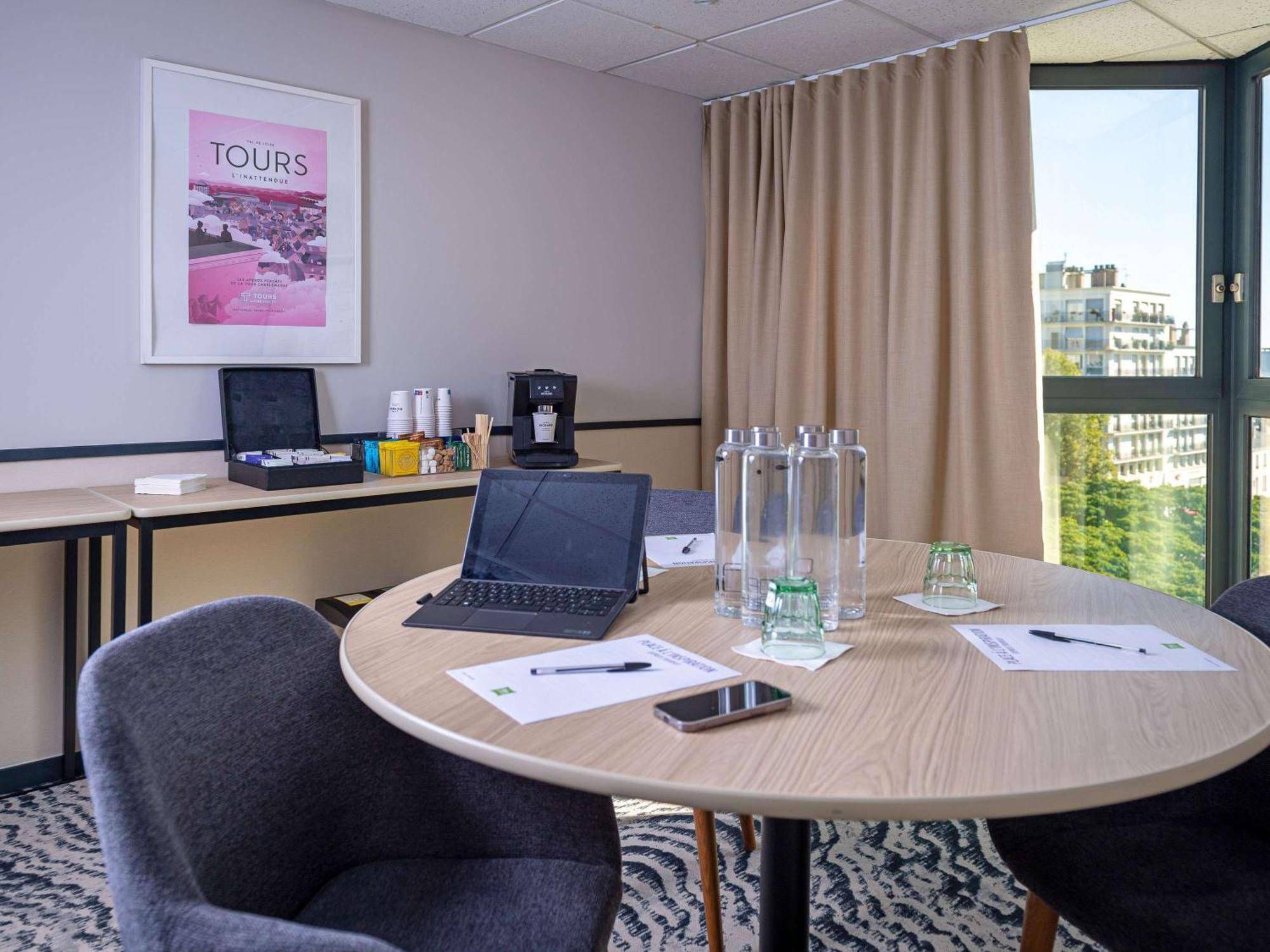 Ibis Styles Tours Centre Hotel Exterior foto