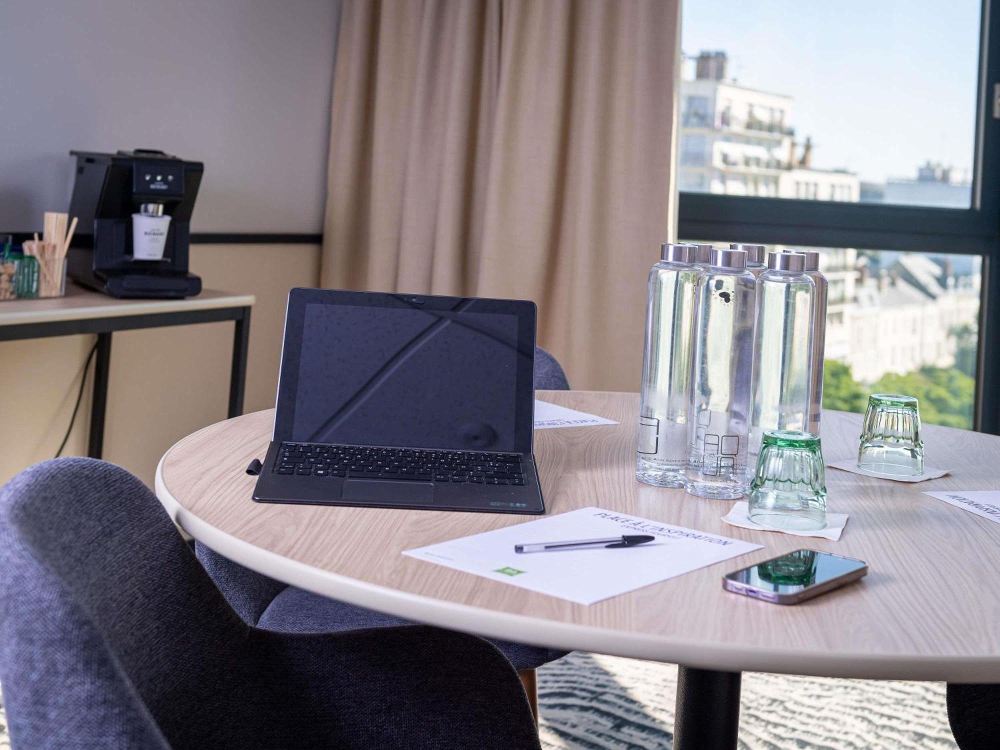 Ibis Styles Tours Centre Hotel Exterior foto